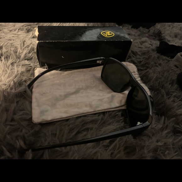 Vonzipper Sidepipe Sunglasses - Picture 2 of 3